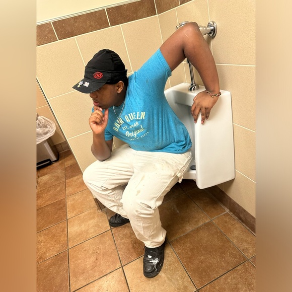 Meet your Posher, Braidon - Picture 2 of 5